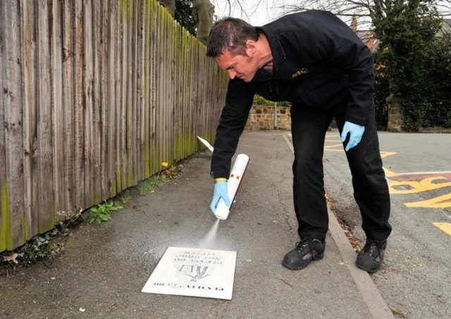 Pair named and shamed for littering and dog fouling in Burton