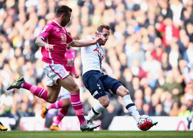 Harry Kane scores for Tottenham