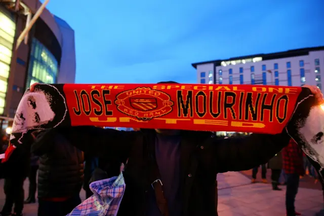 Jose Mourinho scarf