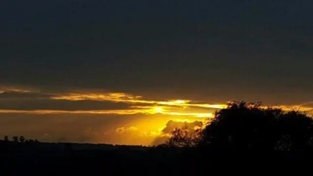 Sun over Moss Pit, Stafford