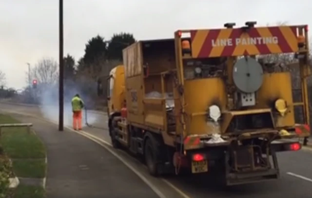 Yellow lines were painted on Goodsmoor Road in Sinfin and later burnt off