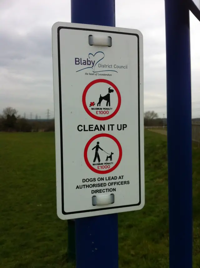 Dog fouling warning sign