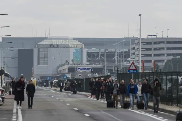 Brussels Airport attacked