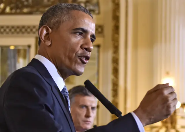 US President Barack Obama (L) and Argentinian President Mauricio Macri deliver a joint press conference at the Casa Rosada presidential palace in Buenos Aires on March 23, 2016.