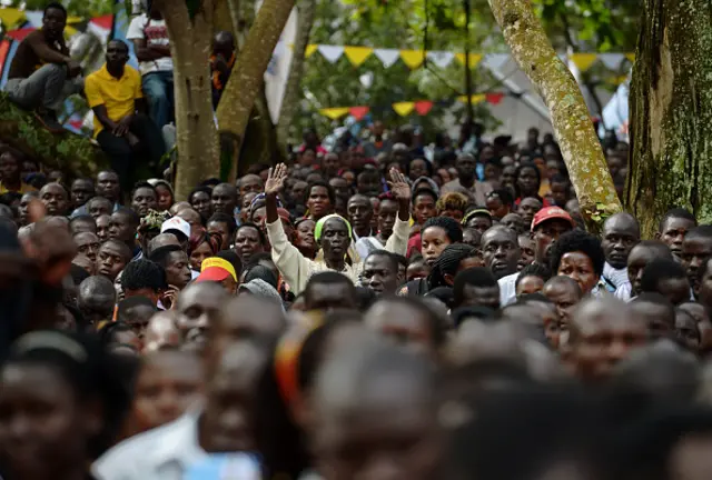 Ugandan crowds for Pope