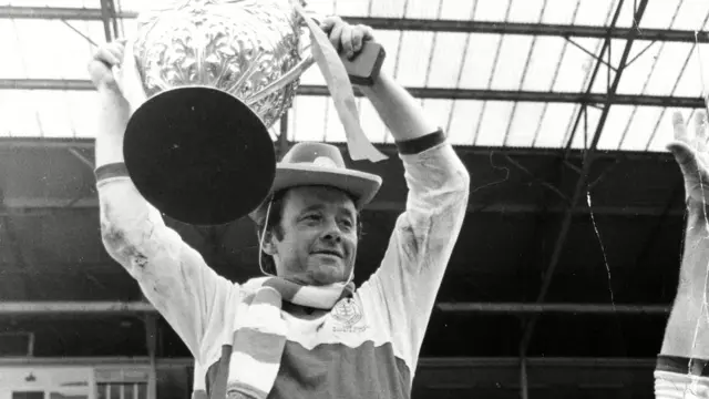 Roger Millward with the Challenge Cup