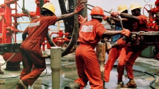 Workers on an oil rig in Nigeria - archive