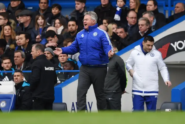 Chelsea manager Guus Hiddink