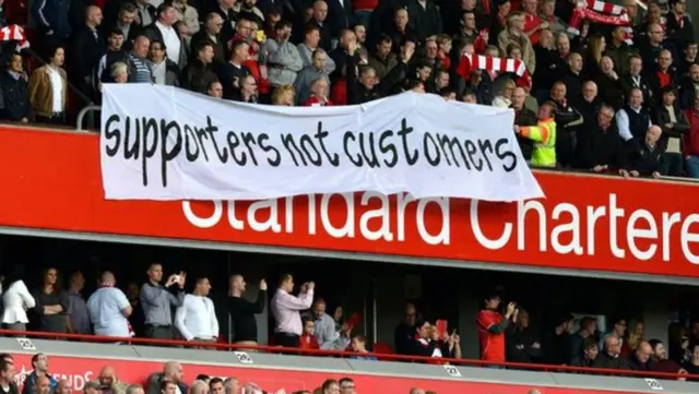 Liverpool fans protest