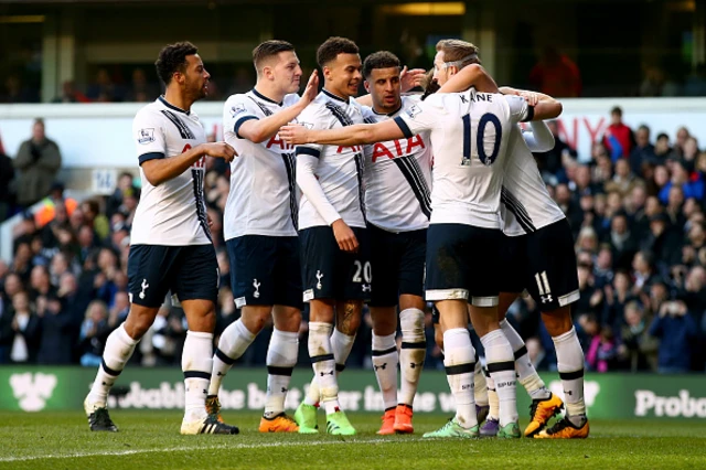 Tottenham players celebrate scoring