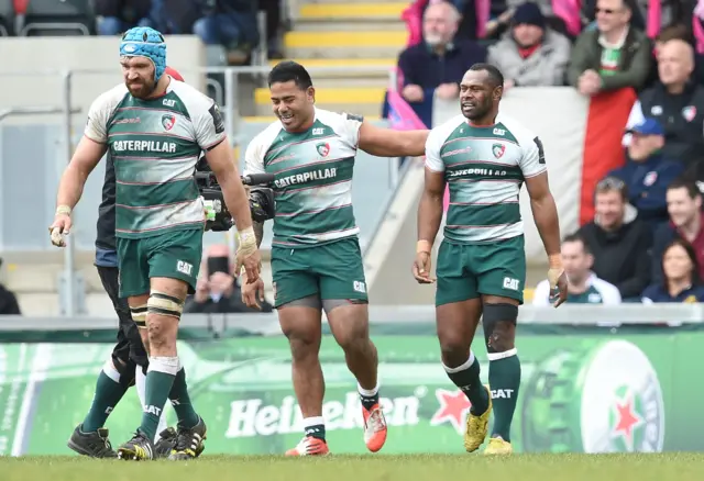 Niki Goneva celebrates try