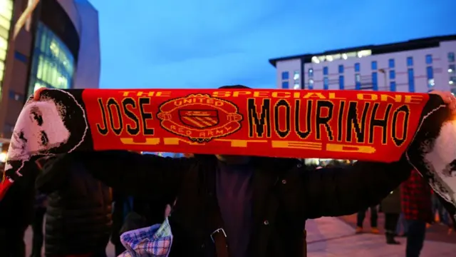 Jose Mourinho scarf