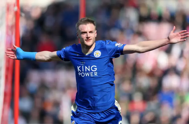 Jamie Vardy celebrates