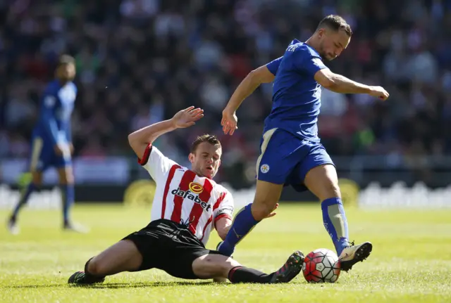 Danny Drinkwater shoots