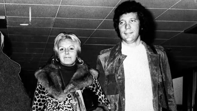 Lady Melinda Rose Woodward and Sir Tom Jones, pictured in 1970