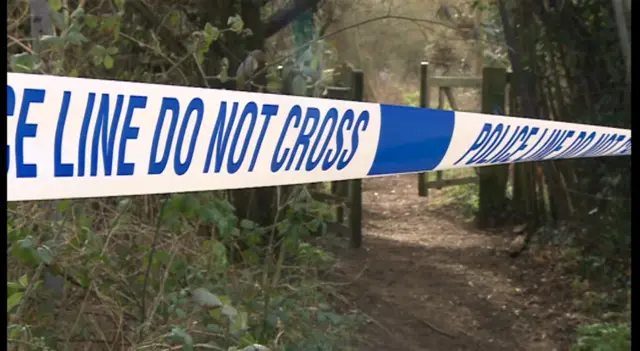 Police tape over Oxford footpath