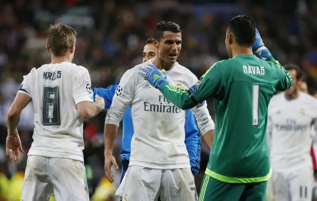 Cristiano Ronaldo celebrates