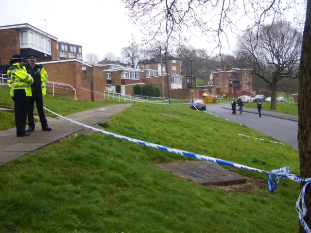 Police Cordon at Spotswood place