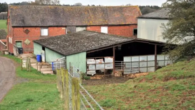 Hill Farm in Mancetter