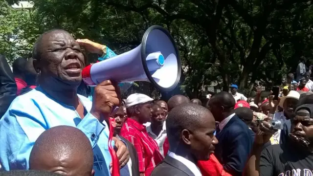 Morgan Tsvangirai addressing his supporters, Harare, Zimbabwe