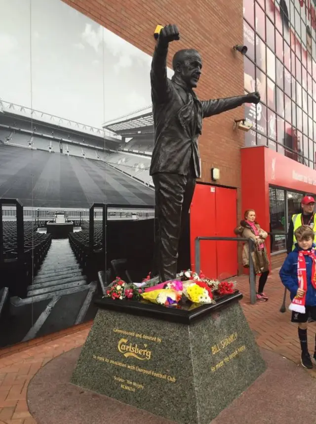 Bill Shankly statue