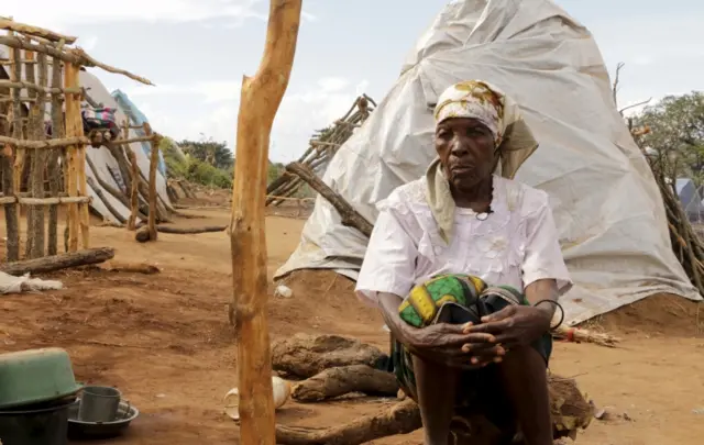 Woman in Malawian refugee camp