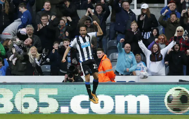 Andros Townsend celebrates