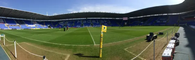 Madejski Stadium pre London Irish v Sale