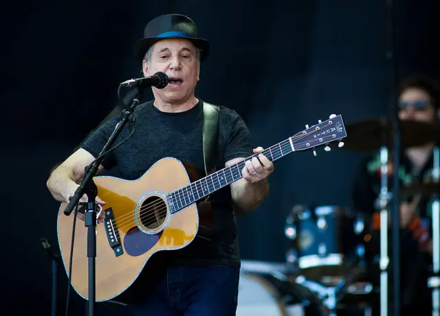 Paul Simon