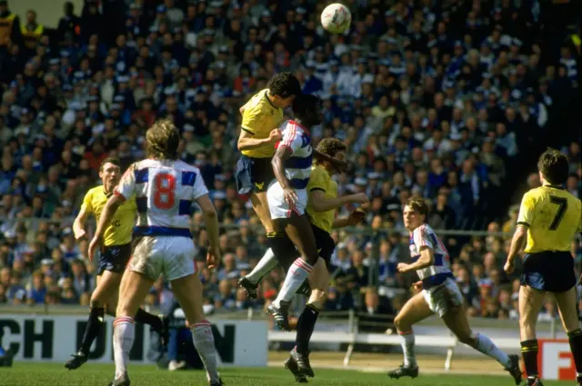 Oxford United take on QPR at Wembley in 1986