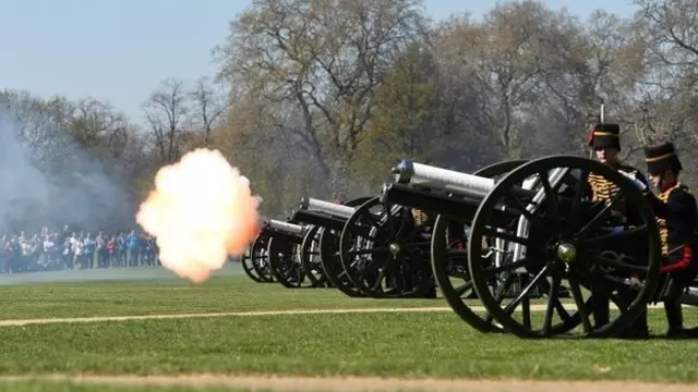 Gun salute at Hyde Park for Queen's 89th birthday