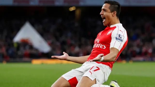 Alexis Sanchez celebrates