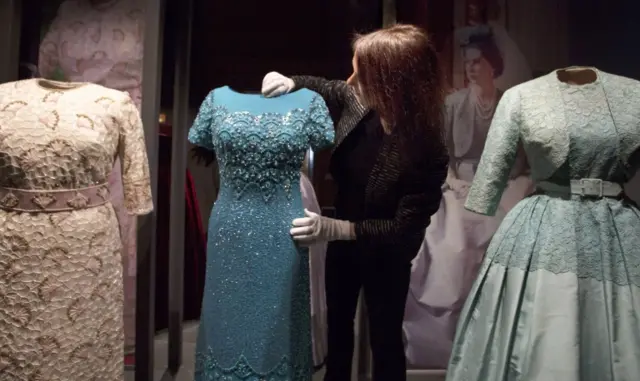 Exhibition of the Queen's wardrobe in Scotland