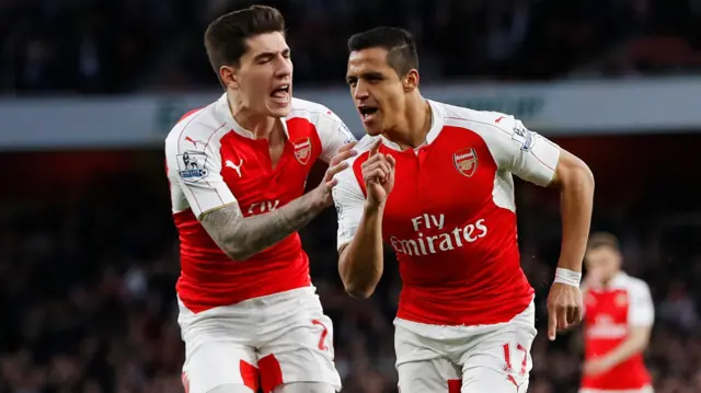 Alexis Sanchez celebrates