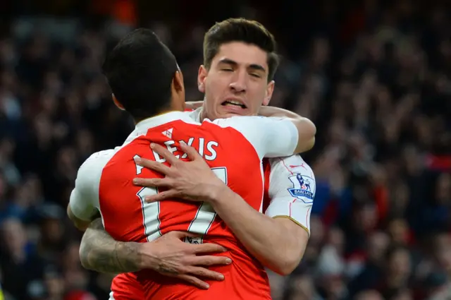 Hector Bellerin celebrates