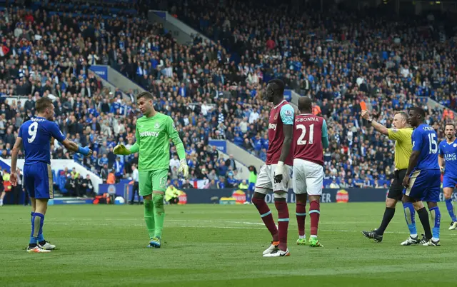 Jamie Vardy is sent off