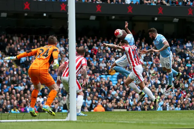 Fernando scores for Man City