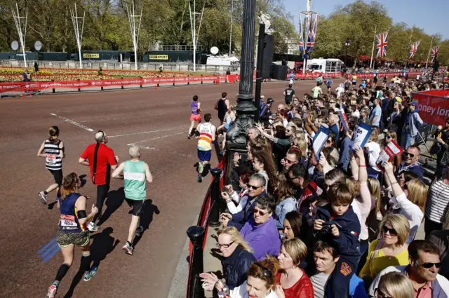 London Marathon final corner