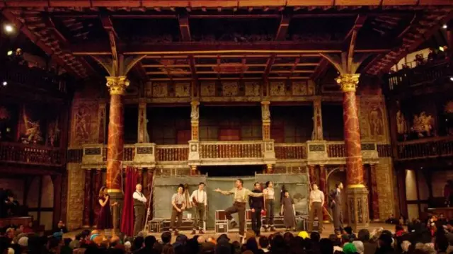 Performers at the Globe