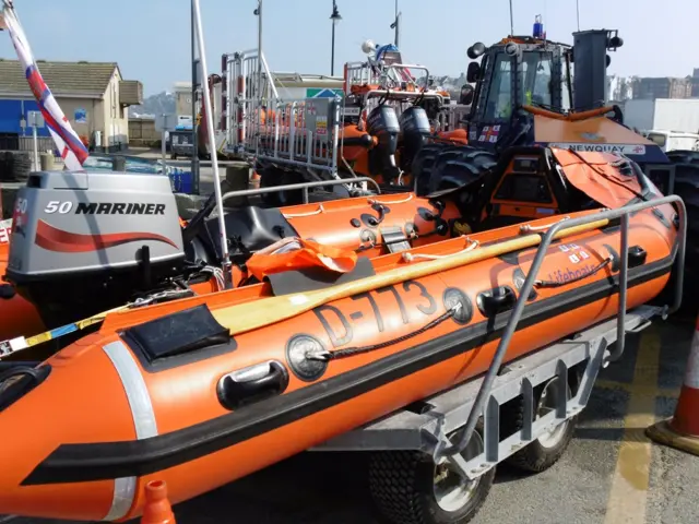 Inshore RNLI lifeboat