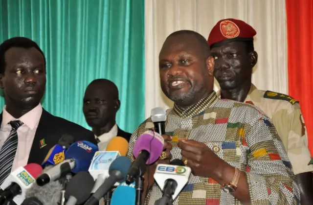 Riek Machar at press conference