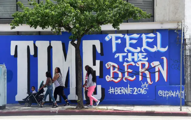 Sanders sign