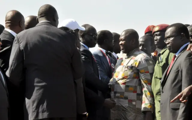 Riek Machar at airport