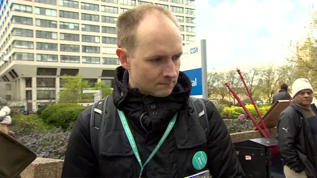 Richard Lee outside St Thomas' Hospital