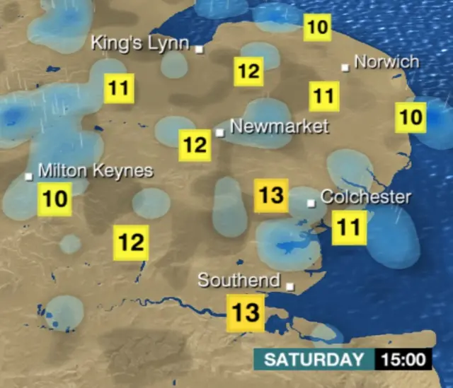 Weather chart for Saturday 15:00 showing patchy rain showers