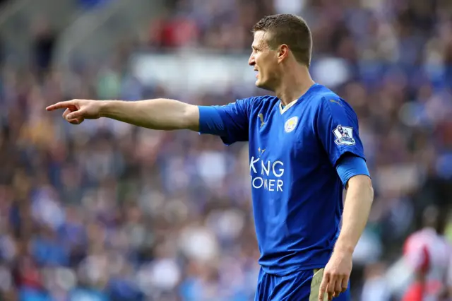 Robert huth of Leicester reacts