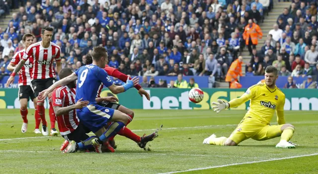 Jamie Vardy shoots on goal