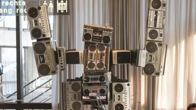 Robot statue built by old ghettoblaster radios