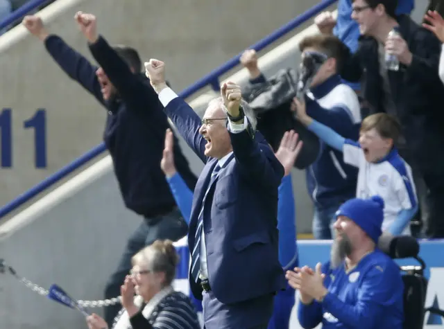 Claudio Ranieri celebrates after Wes Morgan scores