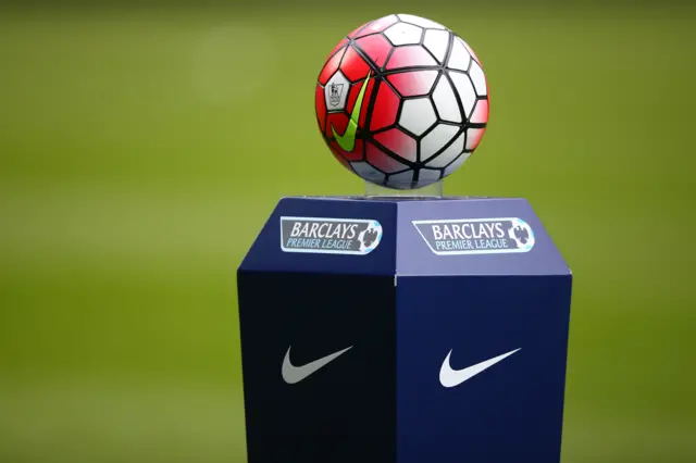 Premier League ball pre-match